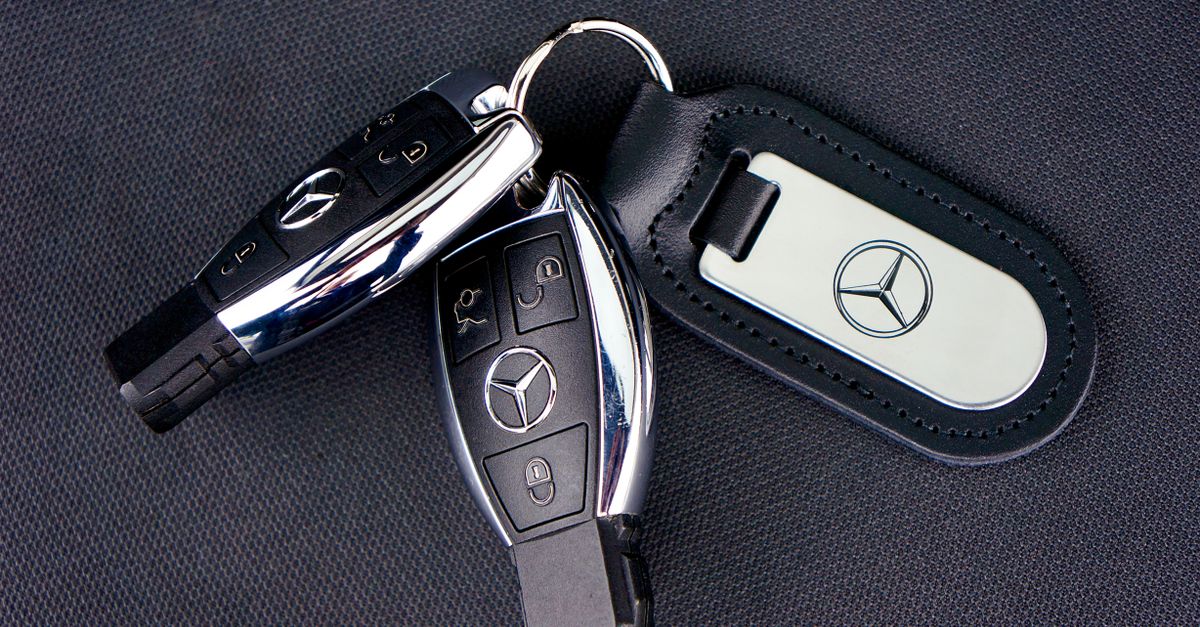 Nissan car key fob — Royal Palm Beach Locksmith