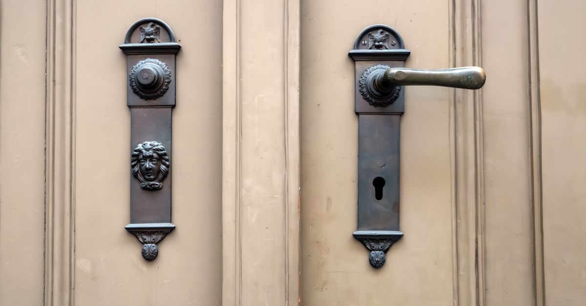 Mortise Lock vs. Door Knob Lock: Which Is Right for Your Door? — Royal Palm Beach Locksmith