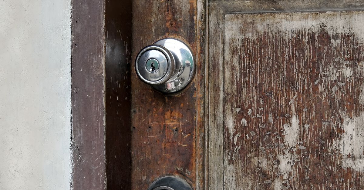 Locked Out of the House? Our Damage-Free Entry Process — Royal Palm Beach Locksmith